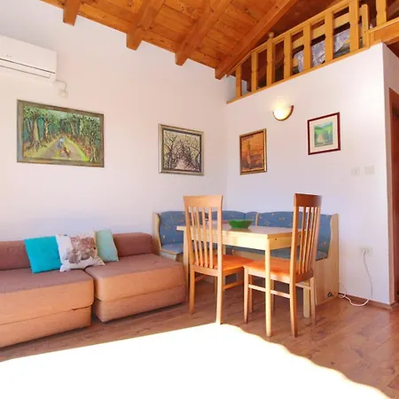 Grandi 1 Apartment